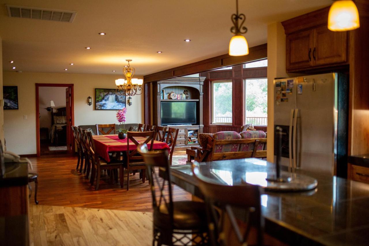 Riverfront Property With Waterfalls Near Yosemite And Bass Lake Oakhurst Exterior foto